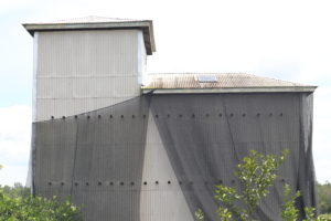 Rumah walet dengan panel surya