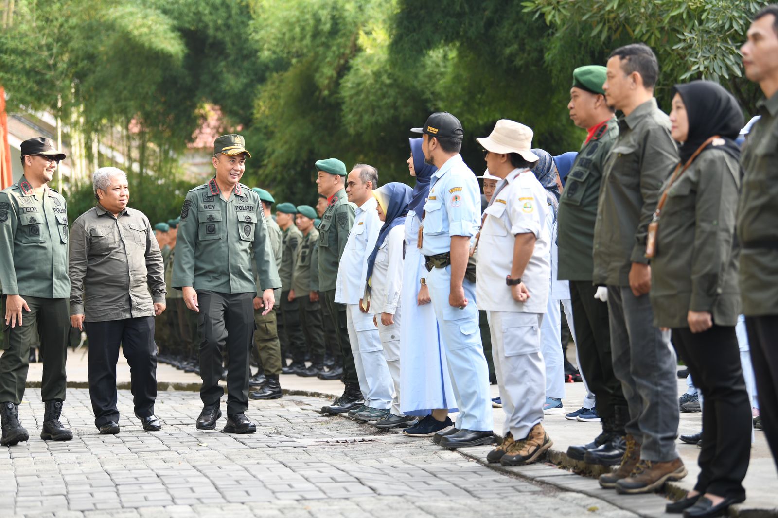 Upacara pada peringatan HUT ke-57 Polisi Kehutanan di Taman Hutan Raya Ir. H. Djuanda, Kabupaten Bandung, Kamis, 28 Desember 2023. (Humas Jabar)
