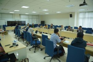 Dewan Pengarah Badan Riset dan Inovasi Nasional (BRIN) Tri Mumpuni membahas energi terbarukan