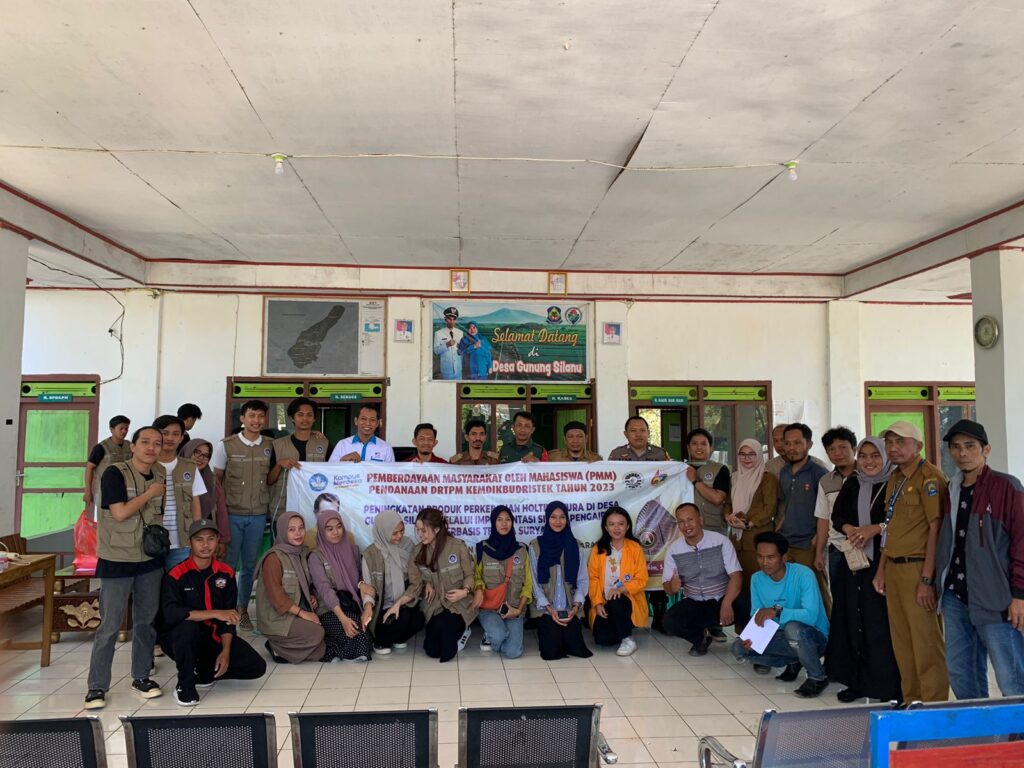 Parsial UNM-UIM berpartisipasi mengembangkan pompa irigasi ramah lingkungan berbasis tenaga surya di Gunung Silanu, Makassar.