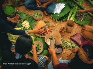 Dalam jiwa masyarakat Desa Riam Tinggi, hutan adalah identitas yang mengikat kehidupan dan budaya. Mereka berhak atas hutan.