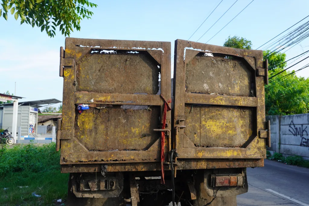 Truk sampah