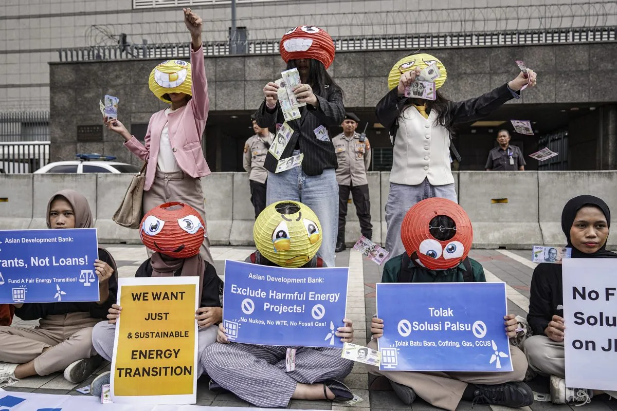 Aksi aktivis lingkungan di Jakarta, 7 Juni 2024. (Sumber Foto: Enter Nusantara)