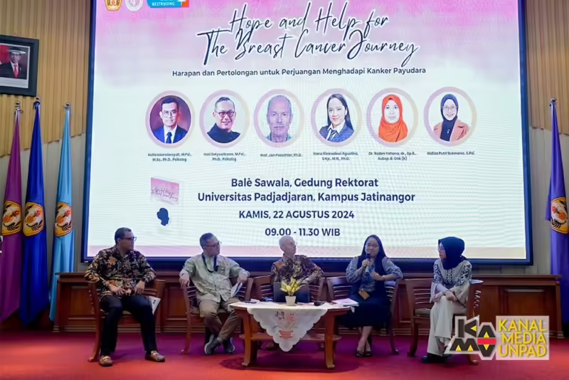 Buku berjudul Hope and Help for The Breast Cancer Journey diharapkan bisa memberikan motivasi bagi pasien maupun penyintas kanker payudara.