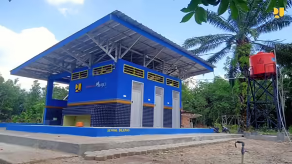 Indonesia memiliki pekerjaan rumah tentang akses rumah tangga perkotaan terhadap air minum yang ditargetkan mencapai 100% pada 2045.