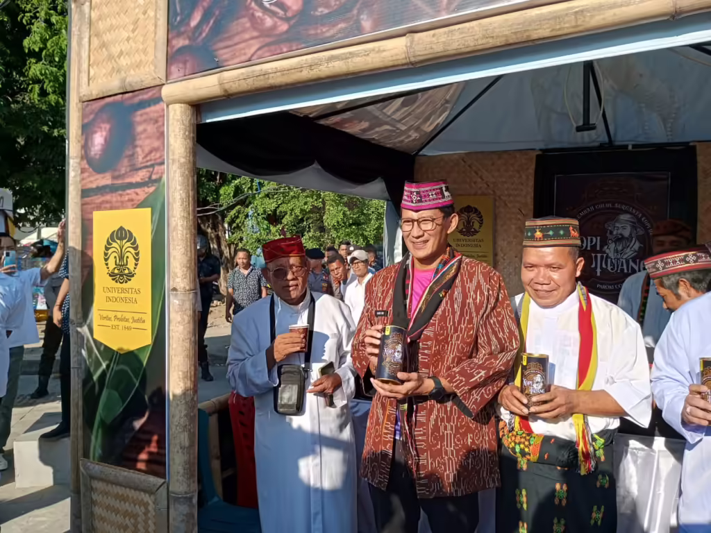 Menteri Pariwisata dan Ekonomi Kreatif (Menparekraf) Sandiaga Salahuddin Uno di Festival Golo Koe 2024. (Universitas Indonesia)